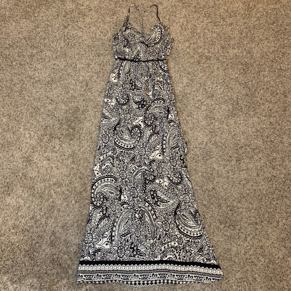 Aakaa Maxi Dress Womens Small Black White Paisley Floral Print Sleeveless